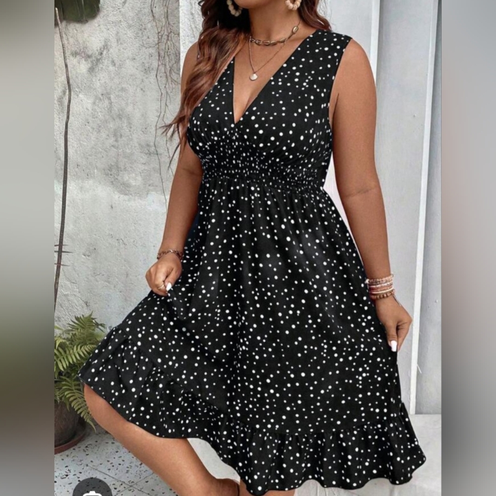 Elegant Black Polka Dot Dress XXL/16